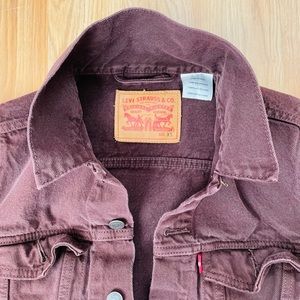 Burgundy Levi Strauss extra small denim jacket.